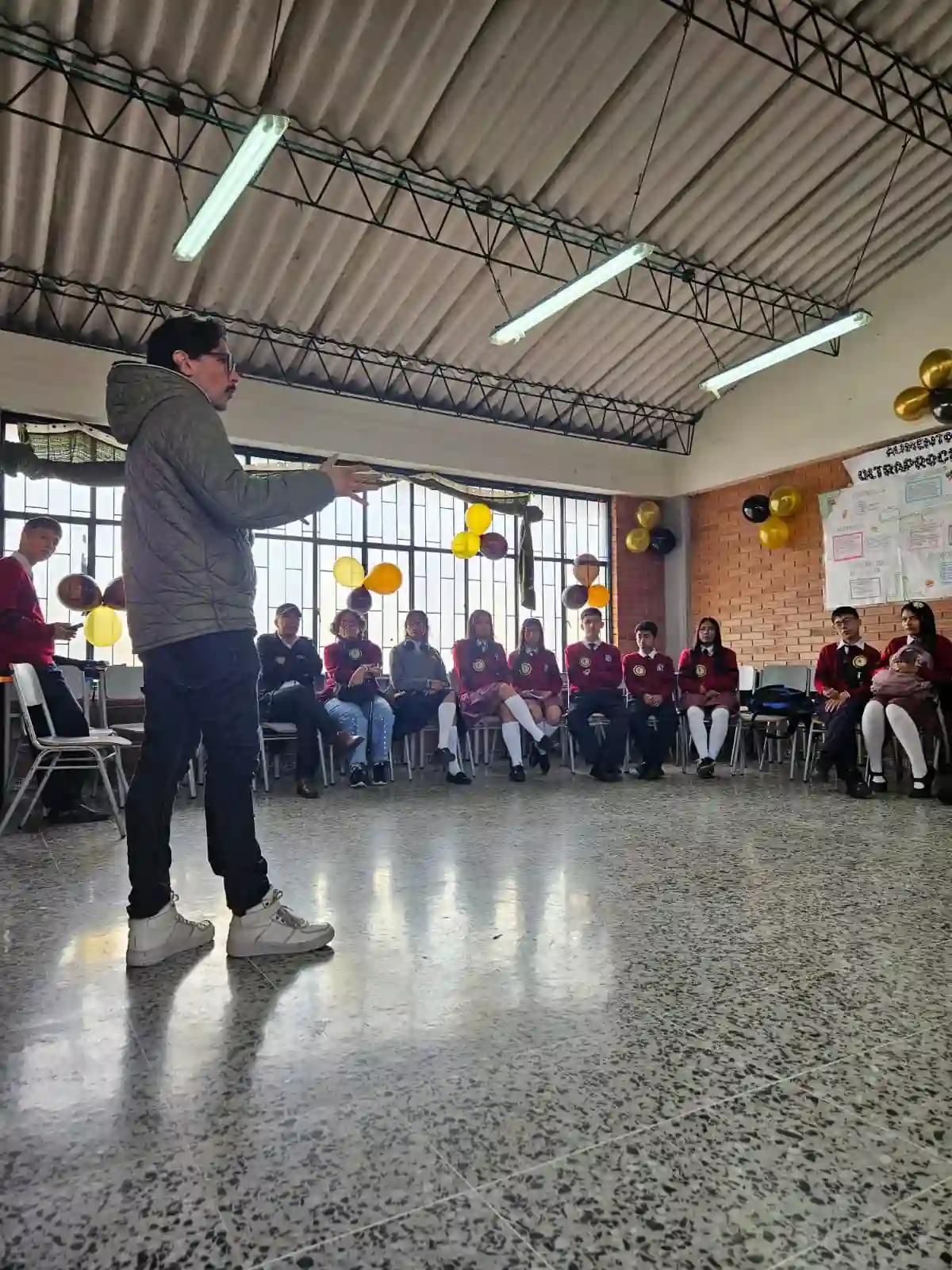 Cheryl Ortiz liderando improvisación
